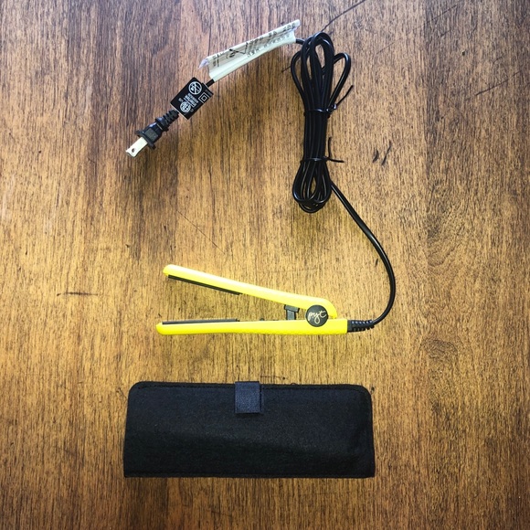 NEW! PYT Yellow Mini Ceramic Hair Straightener - Picture 10 of 10